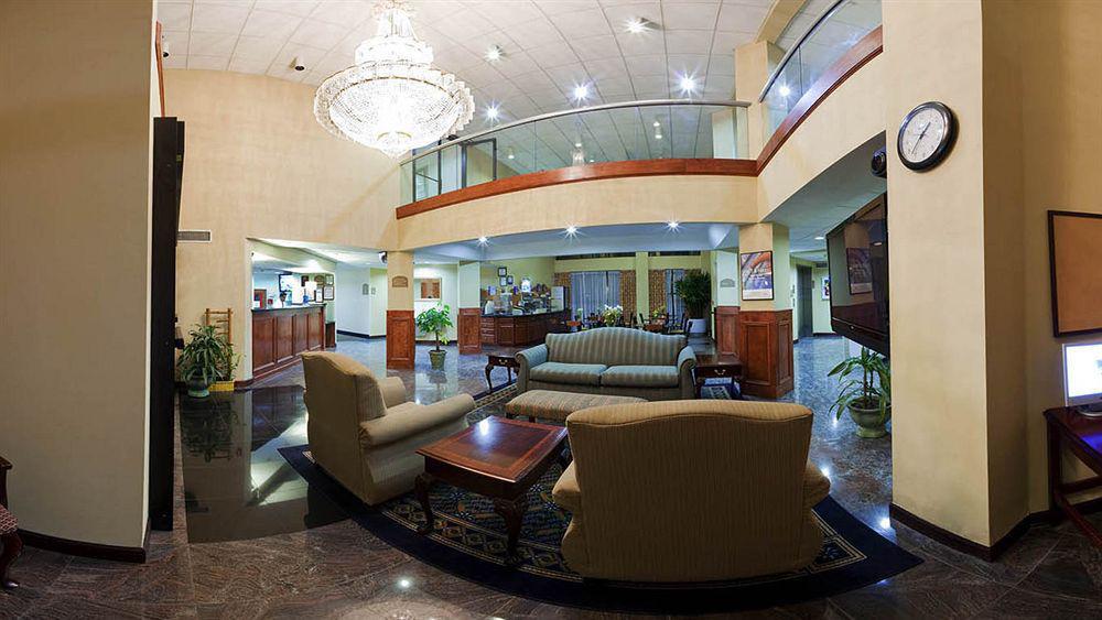 Holiday Inn Express Hotel & Suites Lawrenceville By Ihg Exterior foto